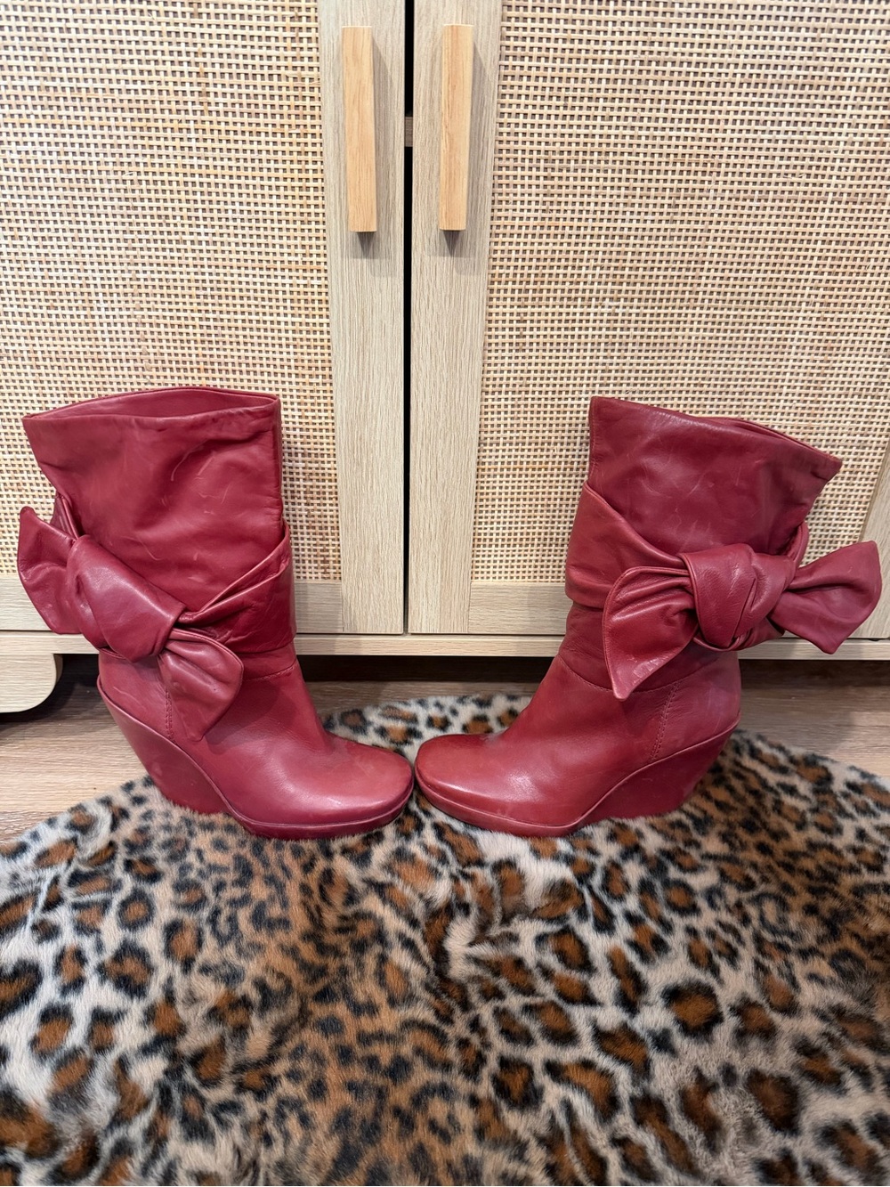 Marc By Marc Jacobs Burgundy Leather Wedge Ankle Boots with Side Bow